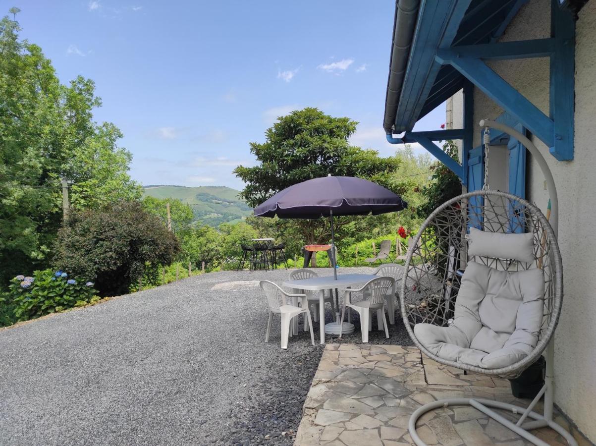 Gite Des 3 Arbres Aramits Exterior foto